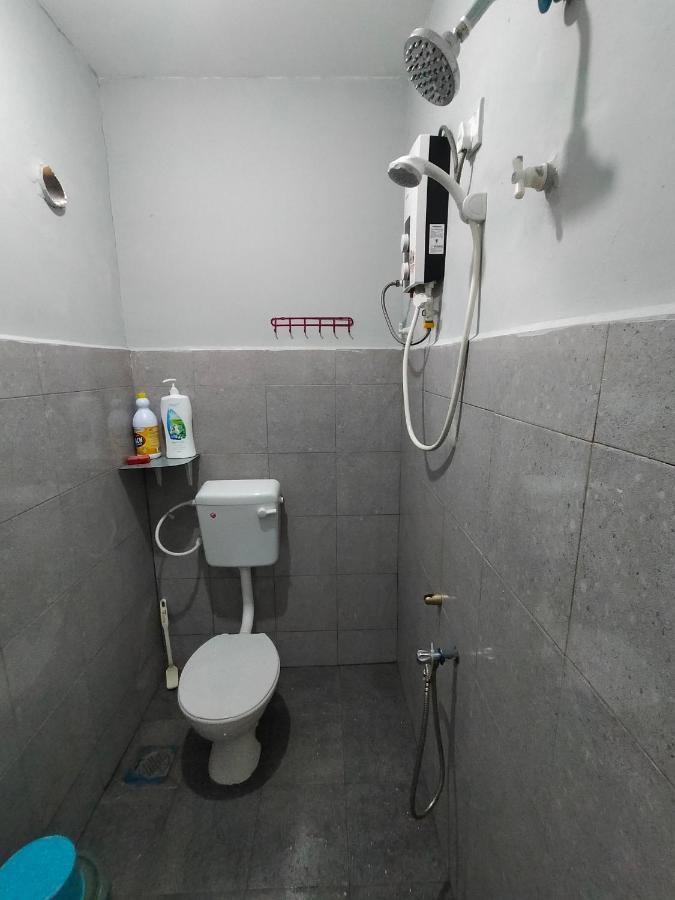 Homestay/Bilik Teluk Gading Kuala Rompin Exterior foto